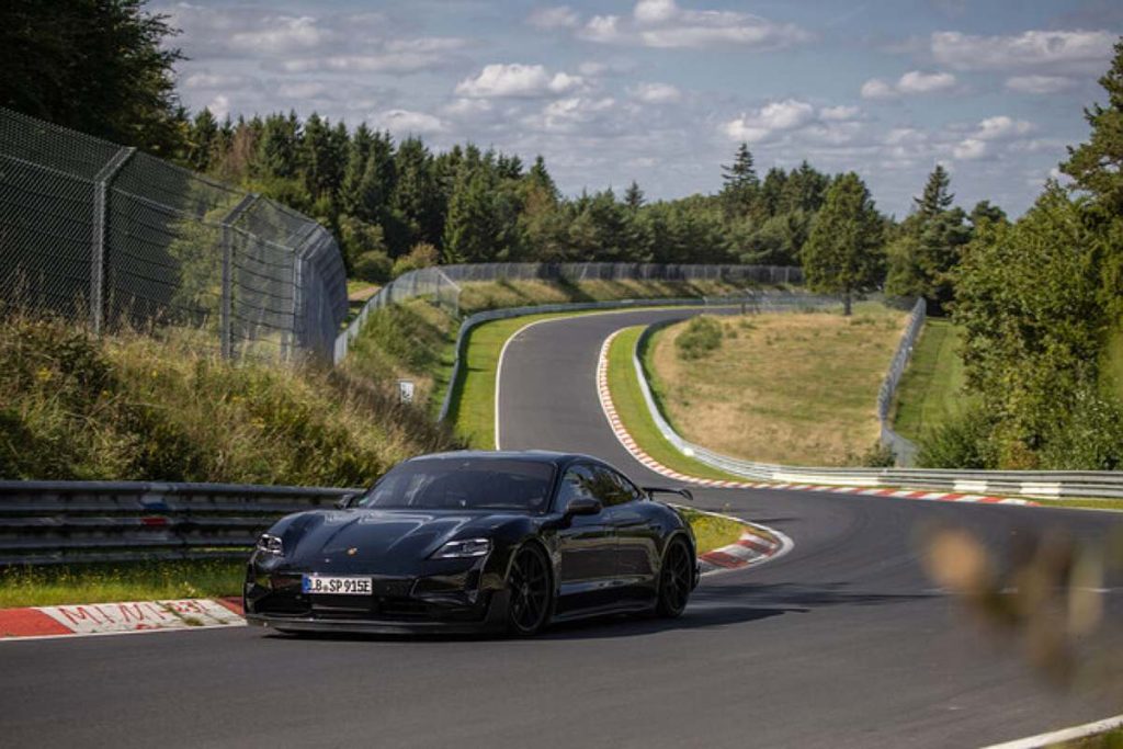 Cette Porsche est plus rapide que n’importe quelle berline électrique ou à essence Cette Porsche est plus rapide que n’importe quelle berline électrique ou à essence