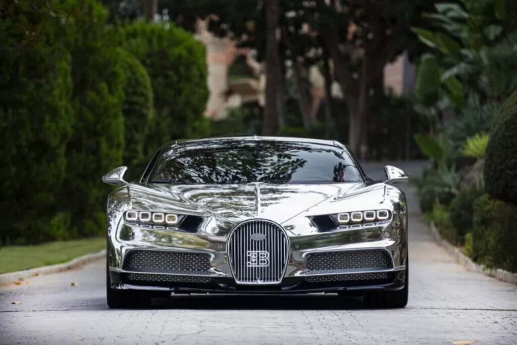 Vous verrez votre reflet dans cette Bugatti, et mieux vaut ne pas connaître le prix Vous verrez votre reflet dans cette Bugatti, et mieux vaut ne pas connaître le prix