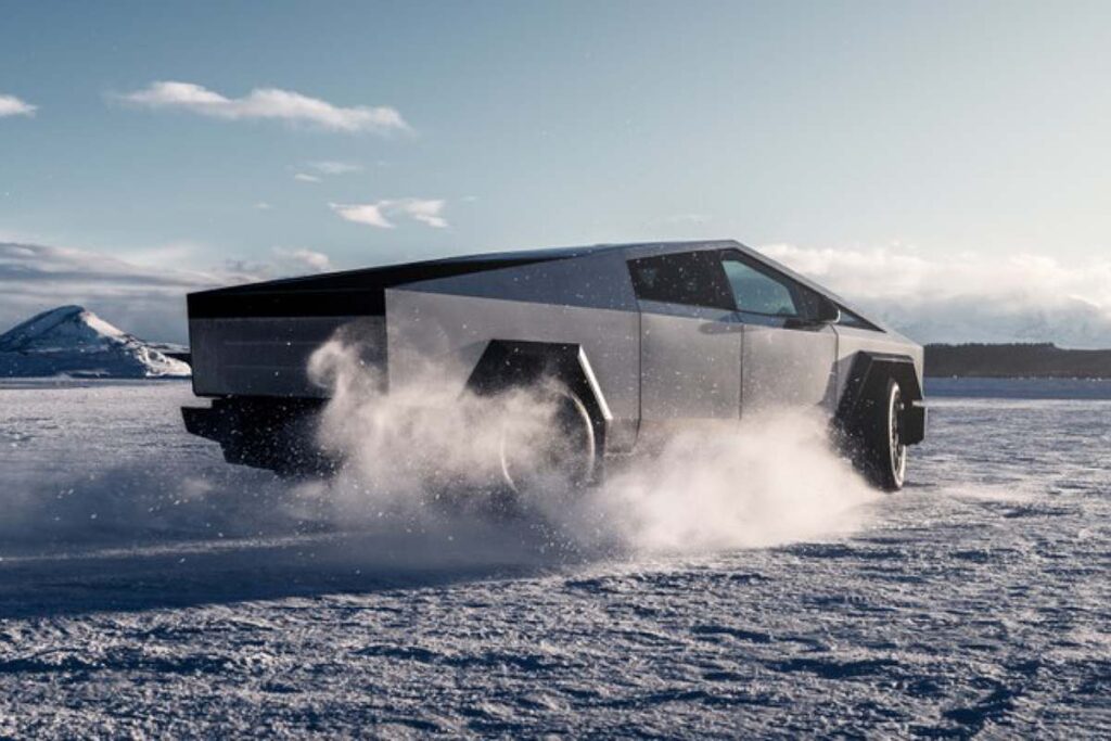 Tesla Cybertruck : oups ! Un test révèle une autonomie inférieure à celle annoncée Tesla Cybertruck : oups ! Un test révèle une autonomie inférieure à celle annoncée