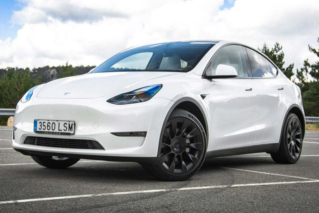 Tesla baisse à nouveau les prix du Model Y : le SUV électrique est moins cher et plus abordable en France Tesla baisse à nouveau les prix du Model Y : le SUV électrique est moins cher et plus abordable en France