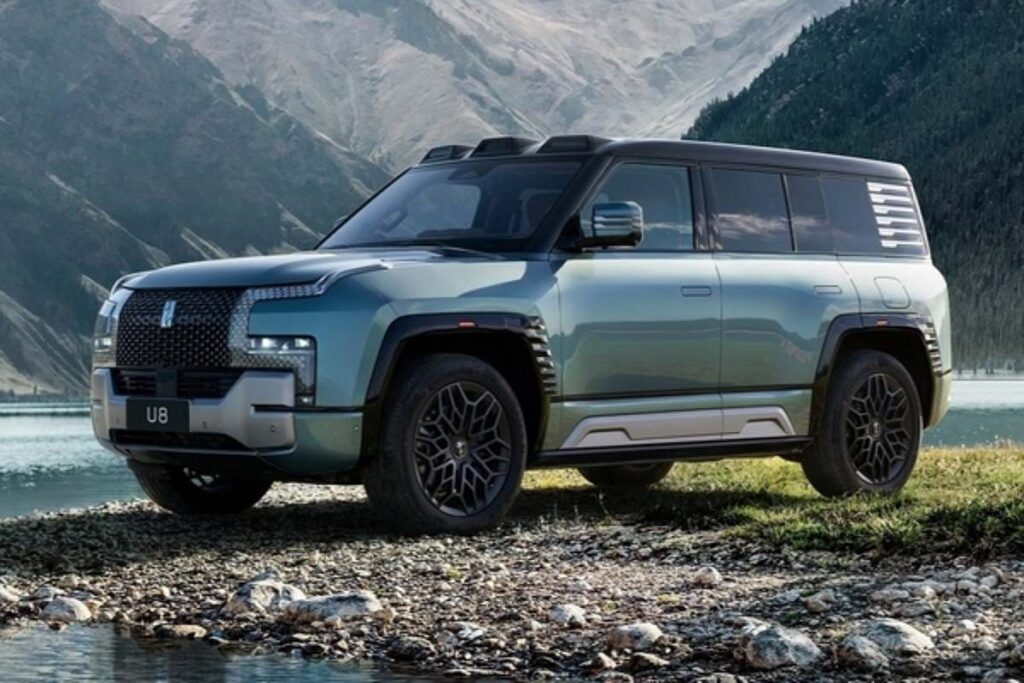 BYD arrive avec son «Land Rover Defender» hybride rechargeable qui flotte sur l’eau BYD arrive avec son «Land Rover Defender» hybride rechargeable qui flotte sur l’eau