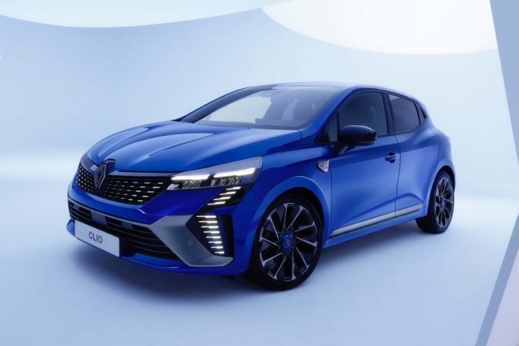 Renault prépare la nouvelle génération de Clio : une hybride parmi les moins chères du marché Renault prépare la nouvelle génération de Clio : une hybride parmi les moins chères du marché