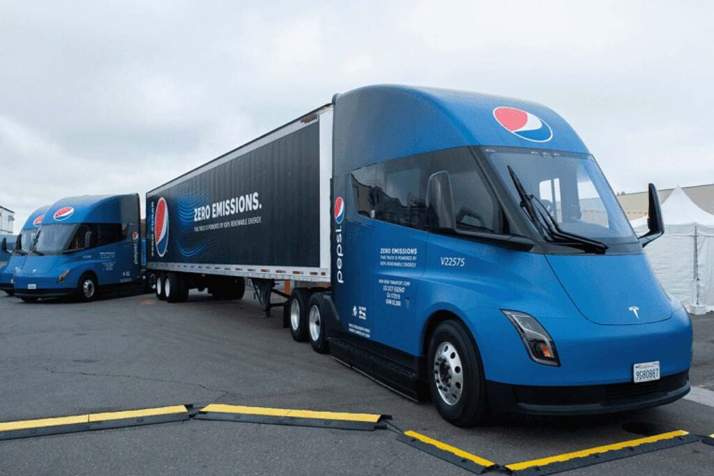 1700 km en une seule journée : le camion électrique de Tesla fait des merveilles (Vidéo) 1700 km en une seule journée : le camion électrique de Tesla fait des merveilles (Vidéo)