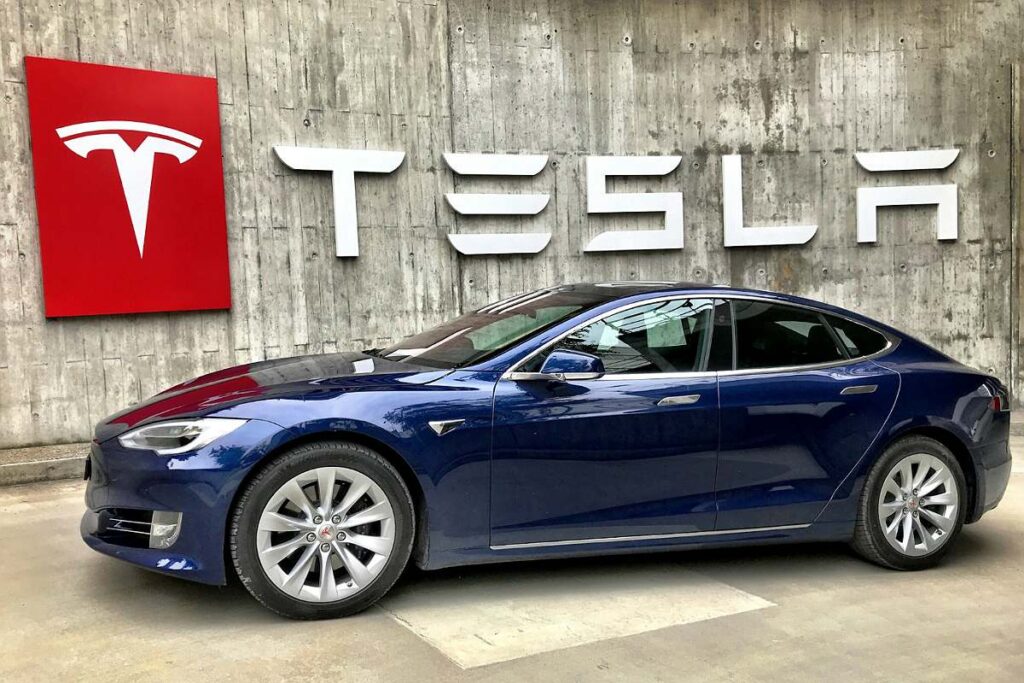 Voici la condition pour que Tesla reste dans la course en 2024 Voici la condition pour que Tesla reste dans la course en 2024