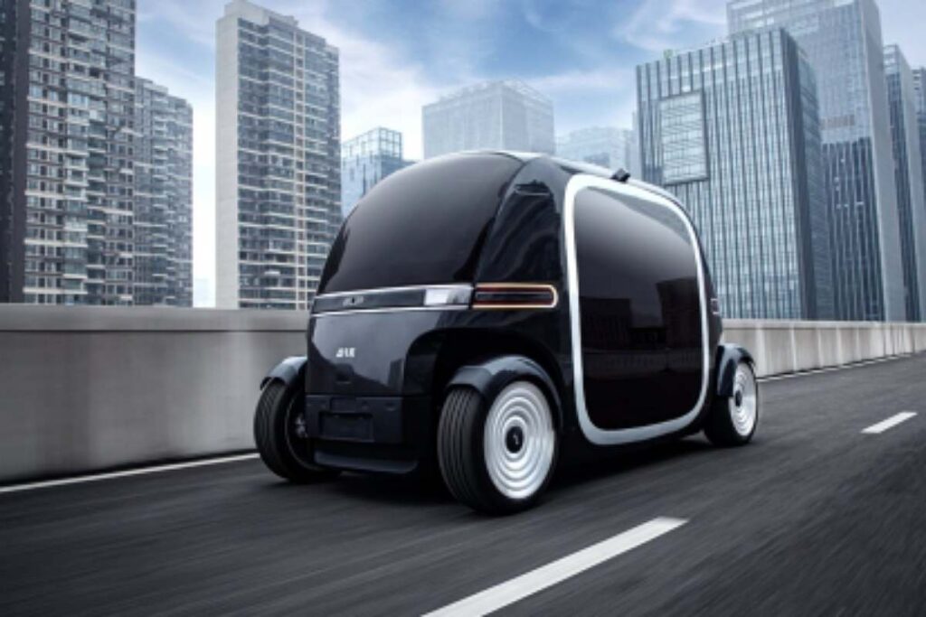 Une cafétéria, une salle de sport.., cette petite voiture est hyper futuriste Une cafétéria, une salle de sport.., cette petite voiture est hyper futuriste