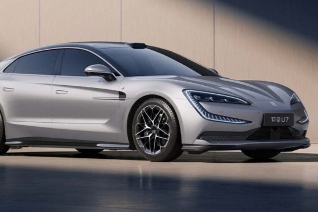 BYD s’apprête à frapper encore plus fort : le chinois ne s’arrête plus BYD s’apprête à frapper encore plus fort : le chinois ne s’arrête plus